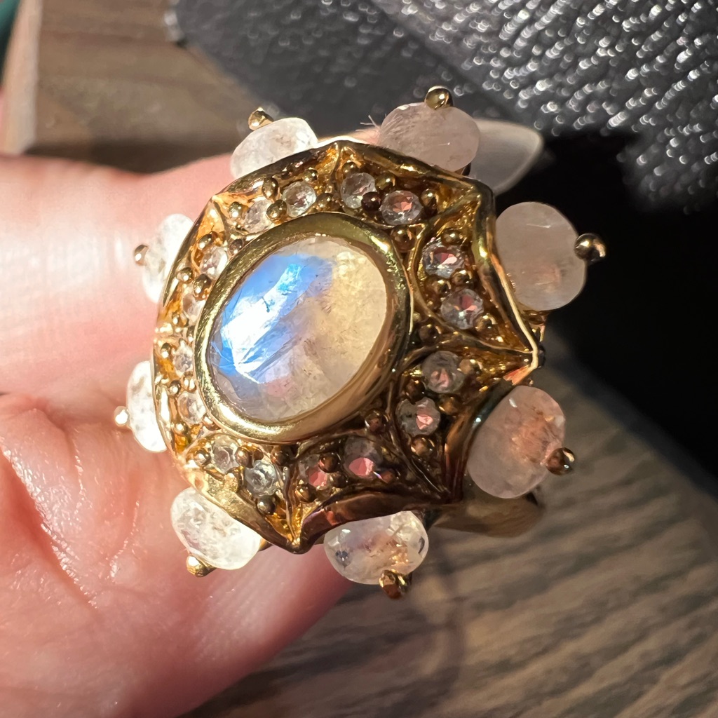 Forever Unique Sterling Silver Opalescent Moonstone Ring Size 9